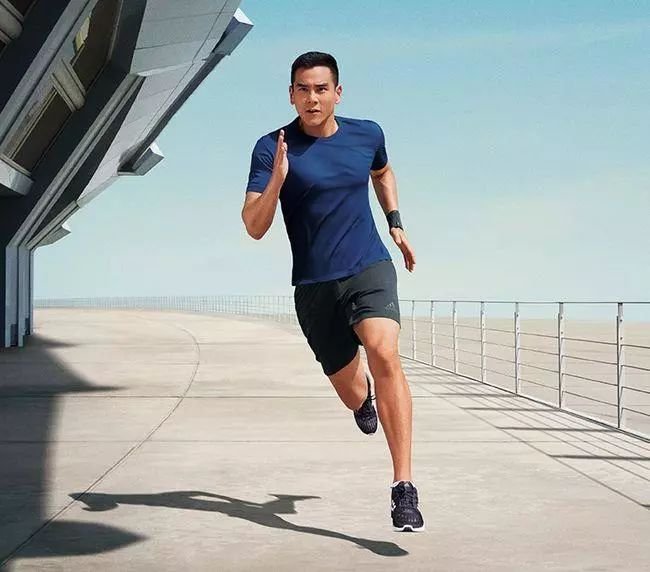 彭于晏 张钧宁代言adidas全新CLIMA系列