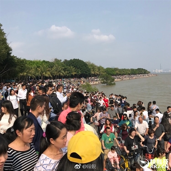 骑共享单车去海边兜风:下一幕风中凌乱 骑共享单车去海边兜风:下一幕风中凌乱