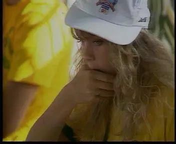 法国球迷死亡、克罗地亚总统落泪,足球为何令