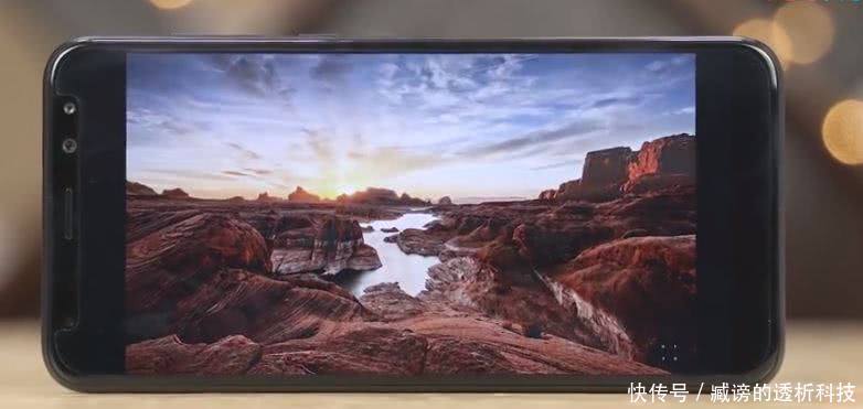 1799的元小米8SE与1399元荣耀9i对比,谁值得