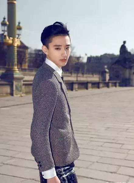 同样是拍《红楼梦》出来的,为什么于小彤火不