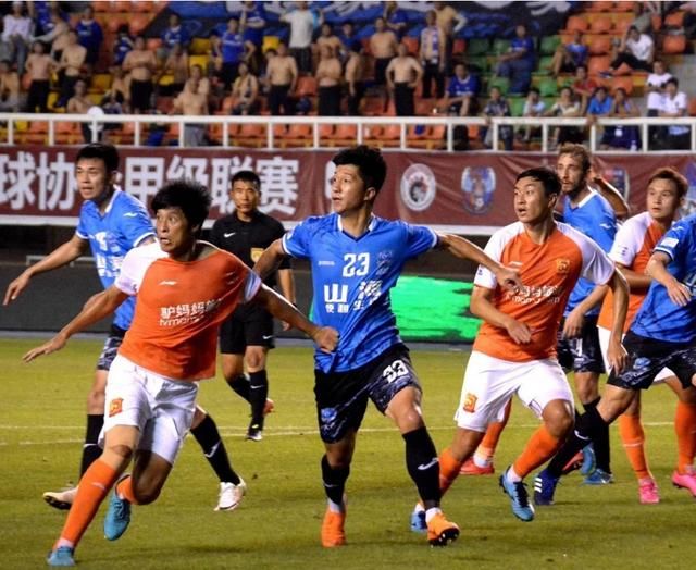 58同城中甲:卓尔夺半程冠军多亏有他!面对错判