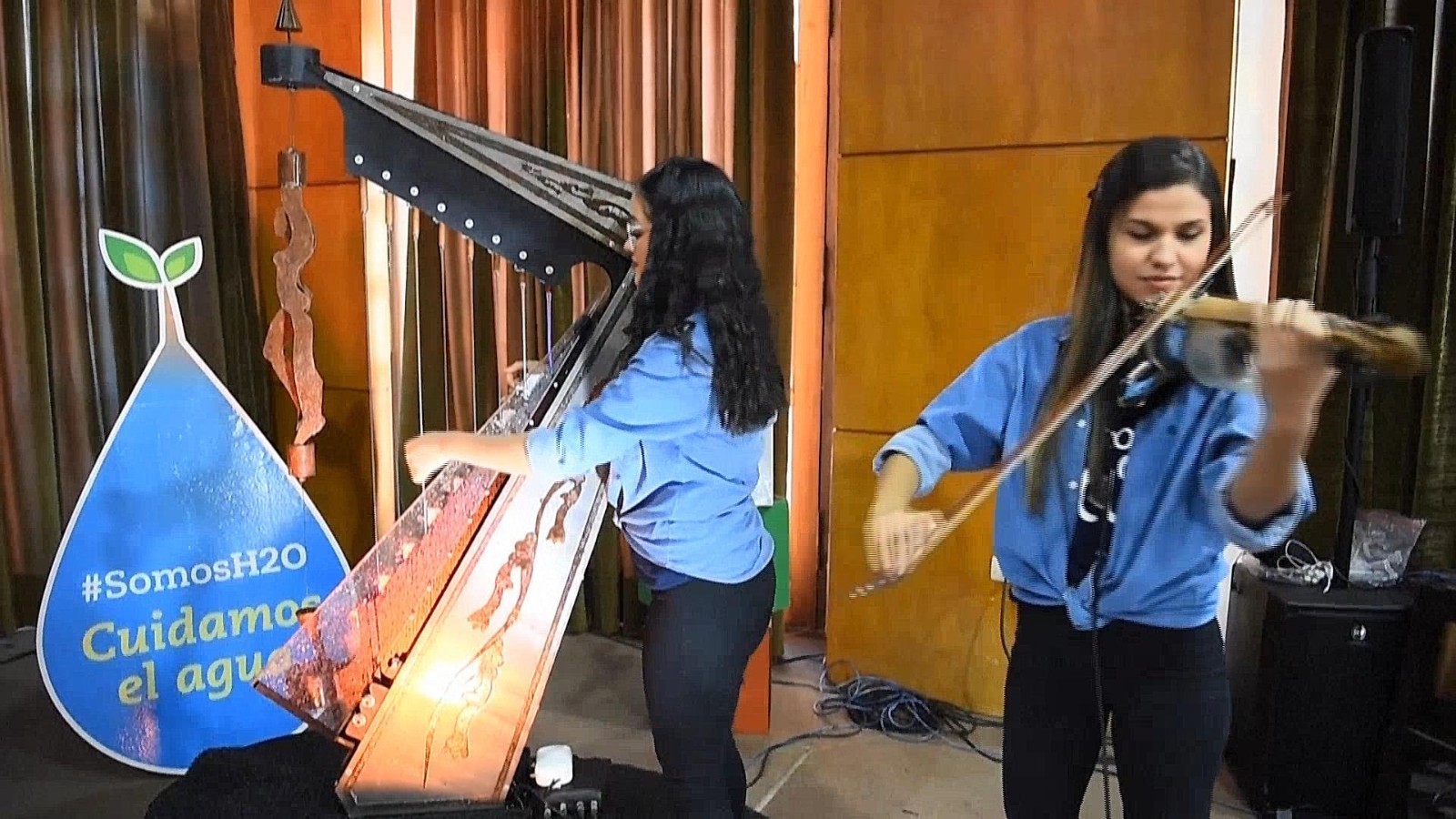 拨动水流奏乐　巴拉圭“水竖琴”乐团呼吁环保