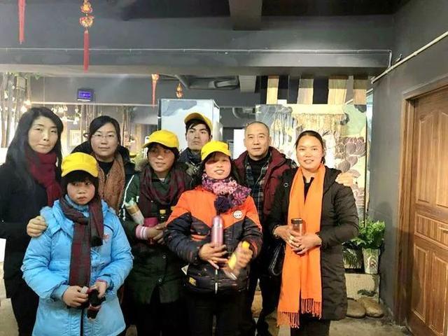 爱心暖冬行动在袁家村必捷滑雪场启动 西安聋