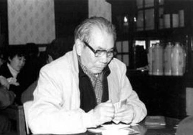 此人曾是上海市委书记,女儿想分个好工作,他说