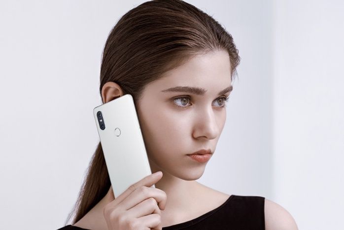 小米MIX2s今天火了,诺基亚8S却在今天凉了?