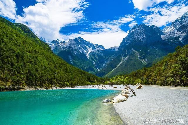 3,西双版纳 西双版纳傣族自治州,位于中华人民共和国云南省最南端