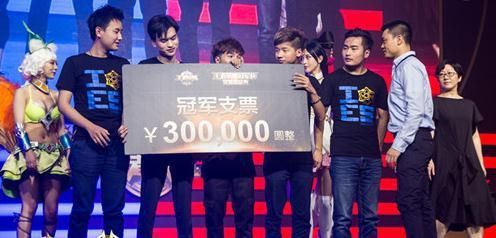 玩《王者荣耀》只是打发时间其实会玩王者荣