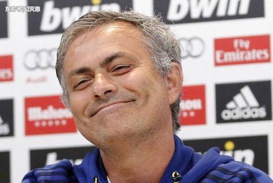 曼联主帅穆里尼奥正在与皇家马德里就重返伯纳