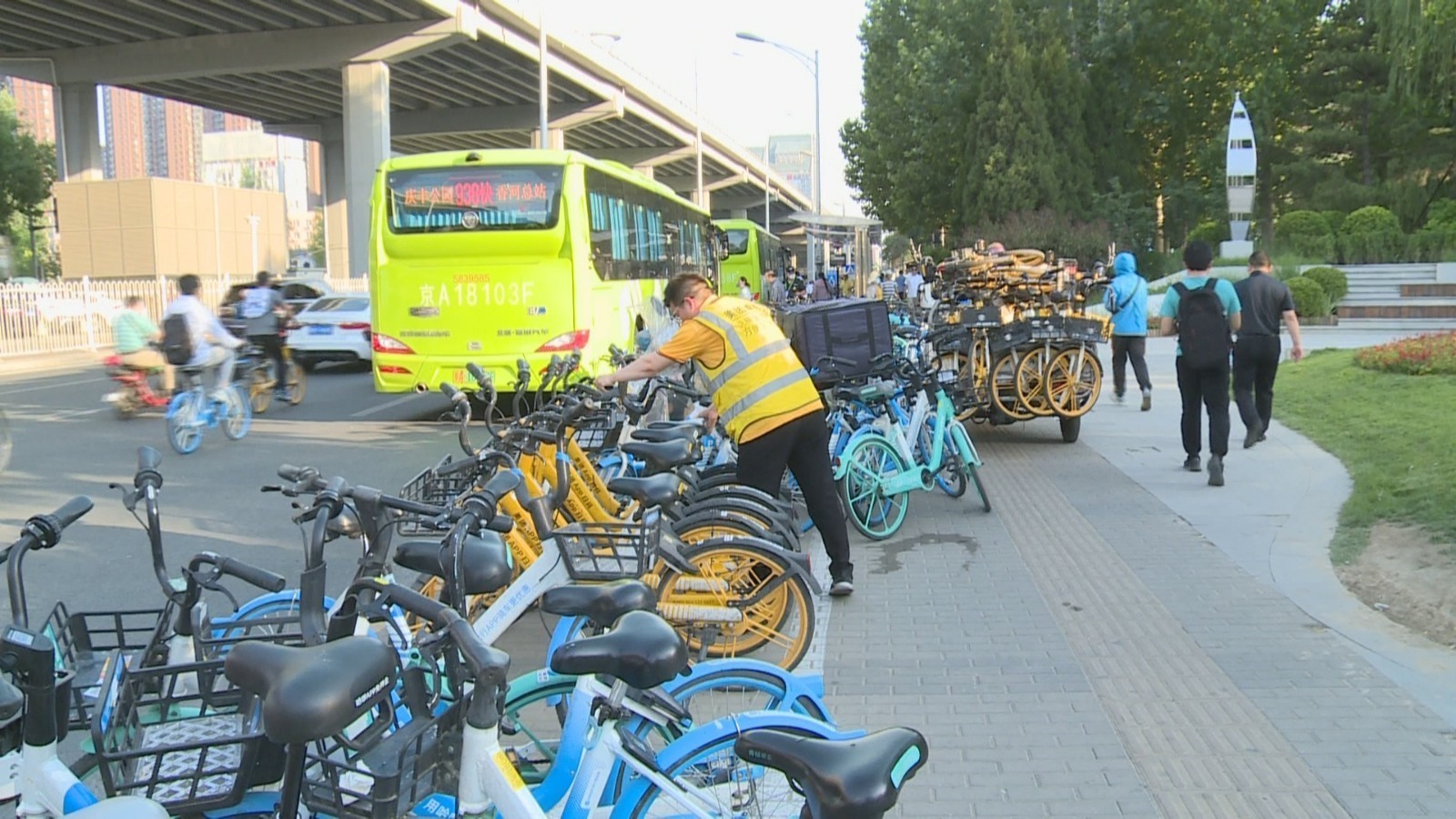 双井街道:建立共享单车管理群 多种举措治理车辆乱停乱放 双井街道:建立共享单车管理群 多种举措治理车辆乱停乱放