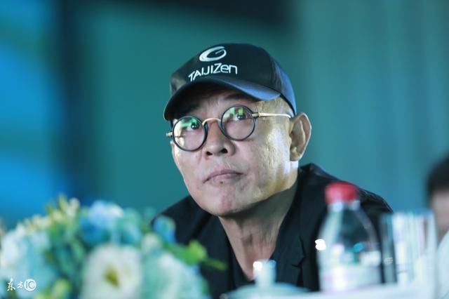 李连杰和房祖名都不能加入中国国籍,入中国国