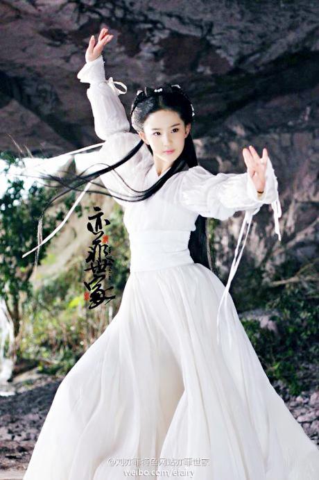 杨幂很美,刘亦菲很仙,但她们都不是我心中的白