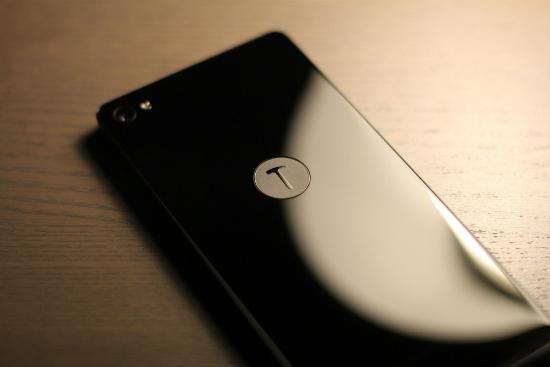 8848元的锤子坚果R1,凭什么比苹果X还贵?