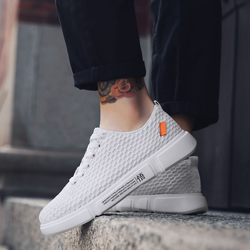 中国'回力鞋'重振旗鼓!不臭不汗十年穿不烂,70