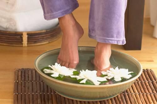 46岁女子热水泡脚,动脉瘤破裂!这4类人千万不