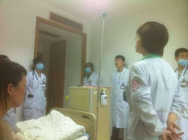 宝妈心真大 宝宝高烧咳嗽20天了还挺着 化验单