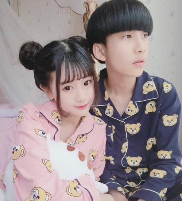 杨清柠怀抱"小哪吒"为儿子庆生 王乐乐感触颇深