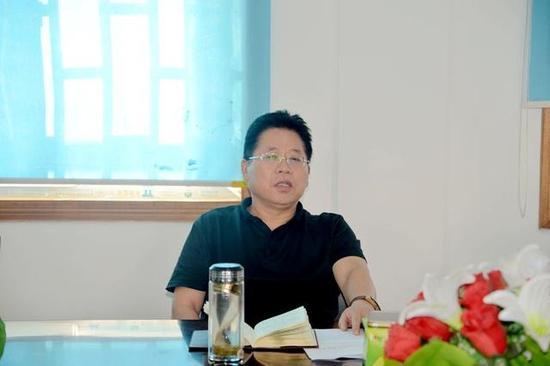 内乡县食药工商局召开以案促改案例剖析民主生