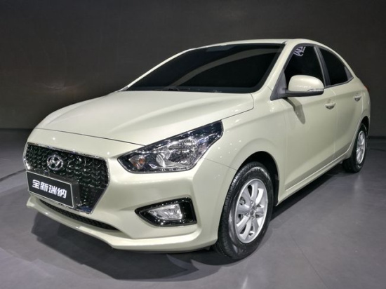 与现款瑞纳车型相比,在2017重庆车展上首发的北京现代全新瑞纳(reina)