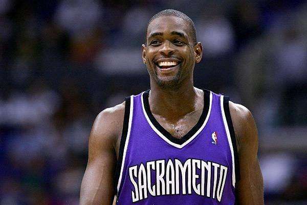 退役球星生涯总薪水排名, 科比奥尼尔不是第一