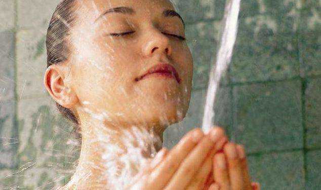 洗澡先洗脸还是先洗头?你之前洗的可能都是假澡