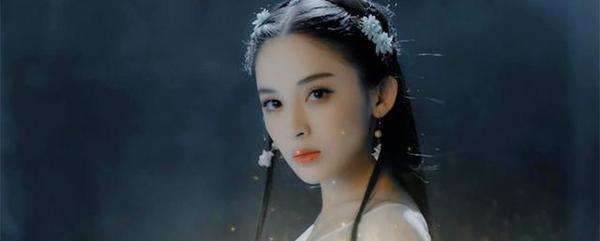 挑战白衣古装,舒畅清新脱俗,娜扎像个小仙女!