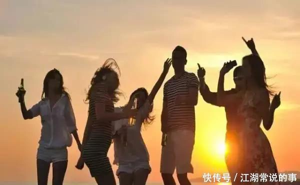 李嘉诚预测:大陆房子未来8年的价格走势,你认