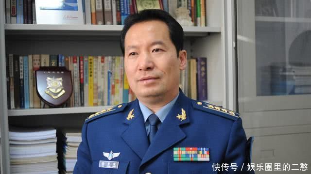 崔永元遭歼10试飞大校威胁 原来是范冰冰铁粉