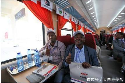 中国帮助非洲修建铁路,西方专家普遍看衰,中国
