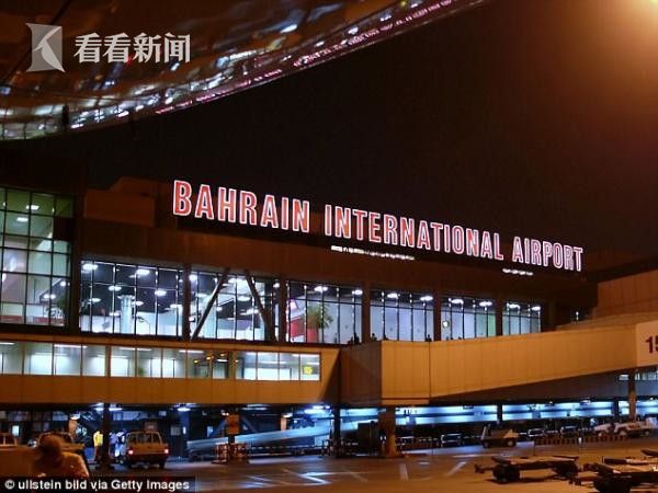 美军一架F18战机带弹紧急迫降民用机场 飞行员