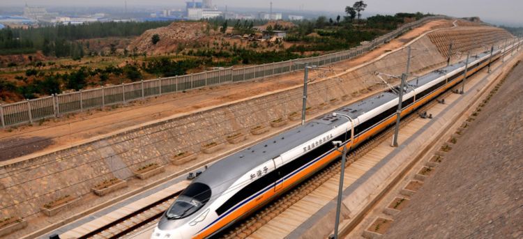 高铁一晚跑几千公里,那一小时多少成本呢?说出