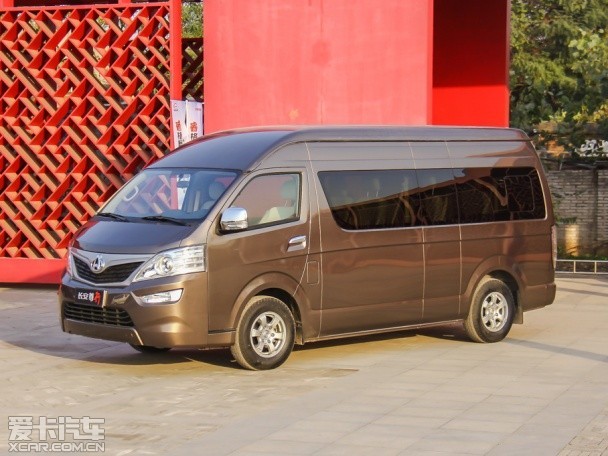 长安尊行7座商务车上市报价 最新售价15.6万起步