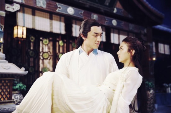 楚乔传宇文玥楚乔吻戏 宇文玥强吻星儿被暴揍 楚乔传宇文玥楚乔吻戏 宇文玥强吻星儿被暴揍