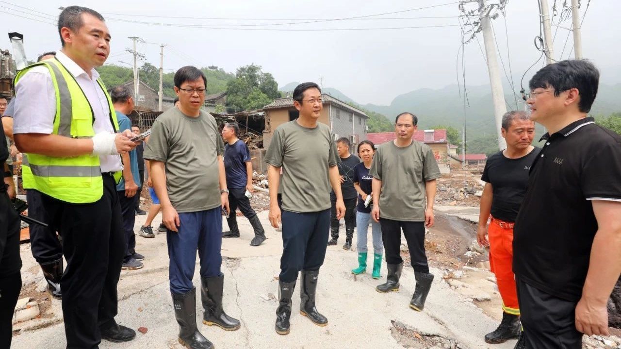 甘靖中带队到流村镇和马池口镇检查