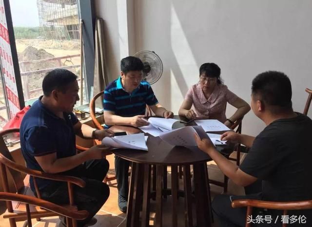 多伦县副县长柳立萍率队检查建筑施工企业农民