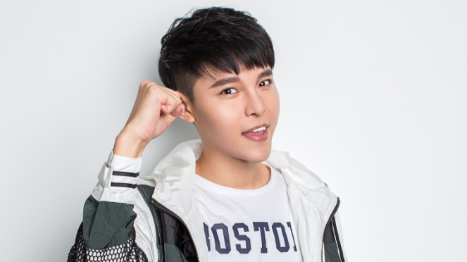 麦同学 作品《贴你》 麦同学 作品《贴你》