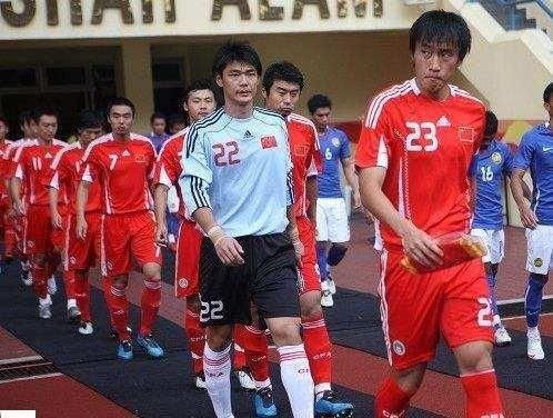 2002年世界杯中国队23将士,仅剩他一人仍没有