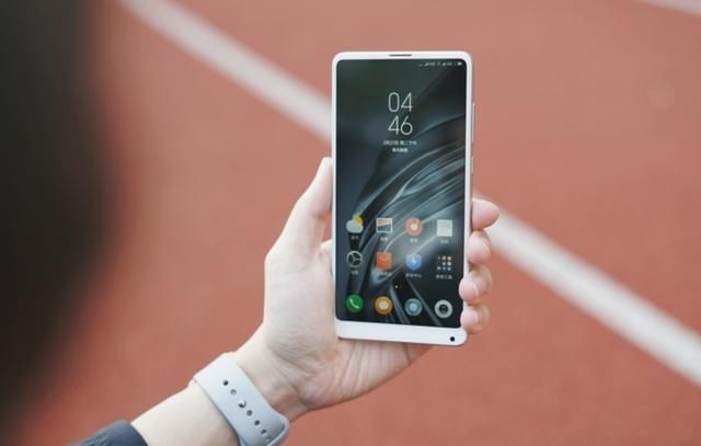 小米 MIX2s值不值得入手,看看米粉的说法