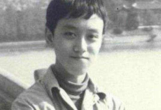 中国第一神童天才,2岁能背诗13岁考进大学,结