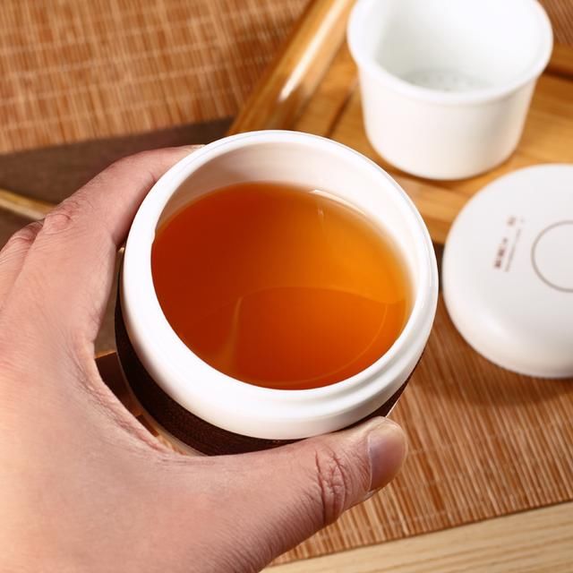 小得离谱的旅行茶具,在哪儿都能喝上功夫茶,连