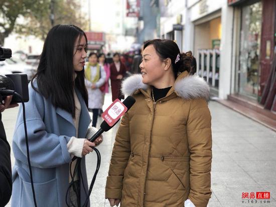 荆州市中心血站浓情圣诞,让爱延伸无偿献血活