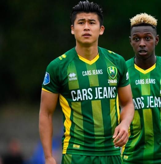 韦世豪爆射乌龙世界波,张玉宁6场5球,真正国足