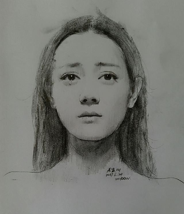 迪丽热巴素描肖像欣赏