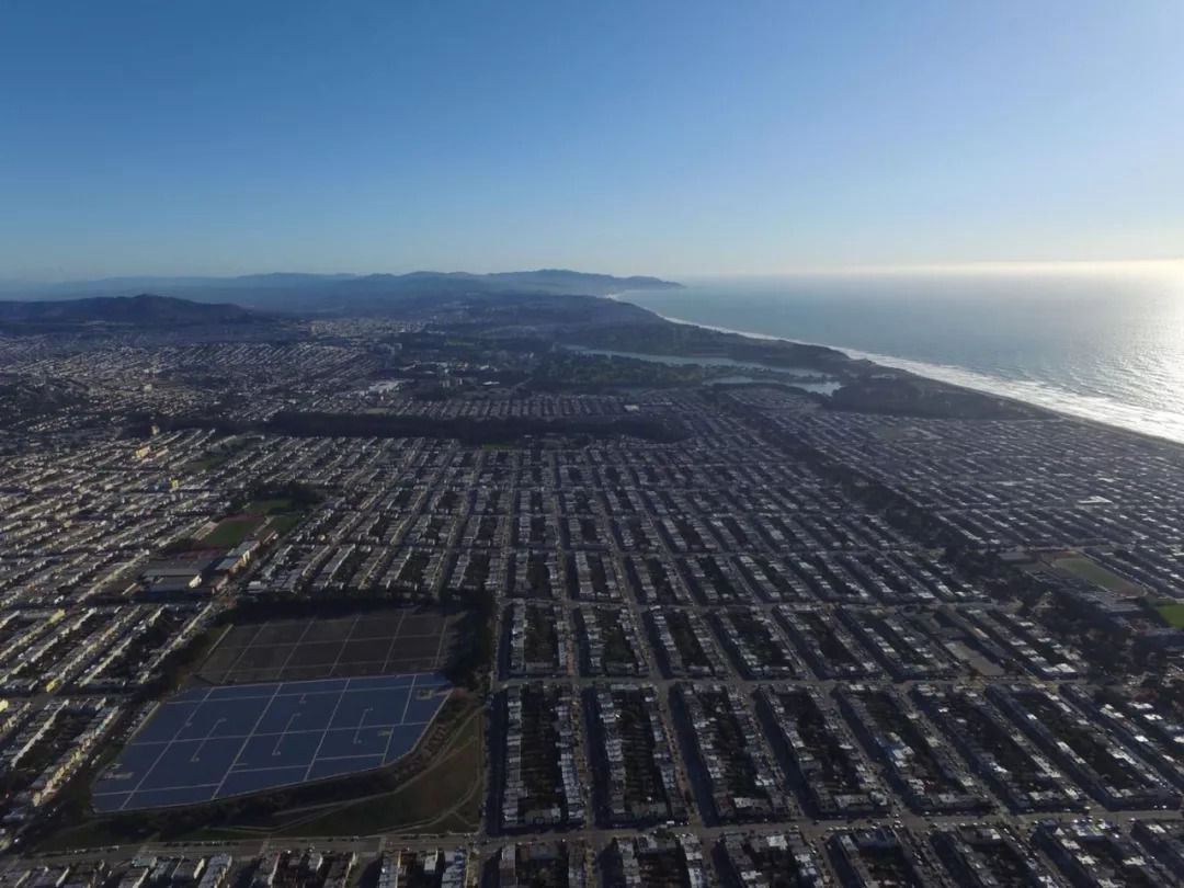 俯视车流,站在上帝视角看世界