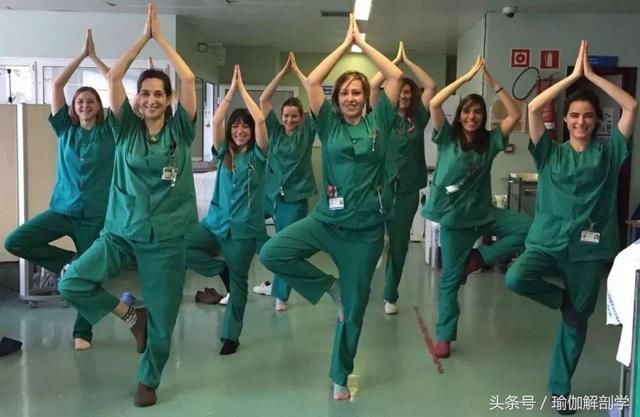 中国女性正被瑜伽毁掉身体?武汉骨科专家辟谣