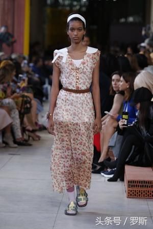 过目难忘的少女--MiuMiu2018春夏高级成衣系列