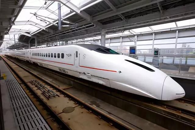 澳洲记者亲自乘坐比较:中日韩俄4国高铁,得出