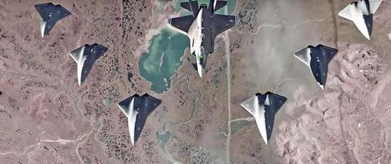 歼20若配20架暗剑无人机是什么效果:可横扫小