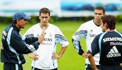 C罗恩师批皇马高层 称当初执教时期佛爷乱买人