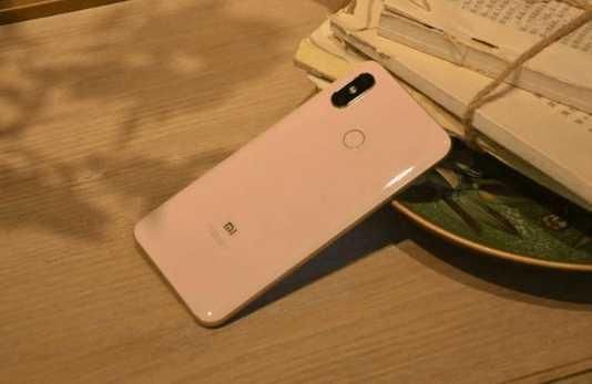 小米8为什么采用刘海屏?为什么不去掉大下